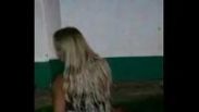 Porno brasileiro de putaria na rua com travesti passiva